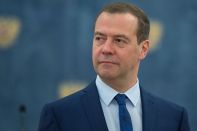 Медведев за «наднациональное» регулирование криптовалют