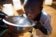 Более двух миллиардов людей на Земле «испытывают сложности» с питьевой водой