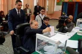 Бутефлика заработал себе статус экс-президента