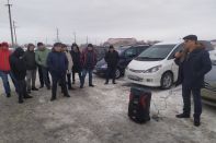 В Уральске на пикет вышли владельцы автомобилей