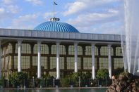 В Узбекистане правительство подало в отставку