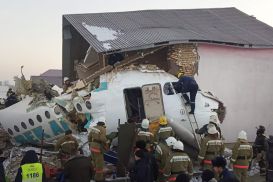 Скончался второй пилот разбившегося самолета Bek Air