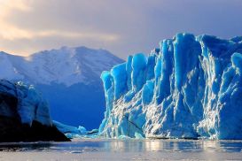 Айсберг размером в две Москвы движется в сторону Атлантики