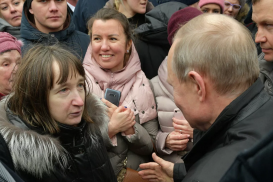 Путин россиянам: вы не отчаивайтесь и не болейте