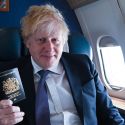 Британский паспорт поменяет цвет