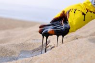Страны группы ОПЕК+ договорились снизить добычу нефти на 10 млн. баррелей