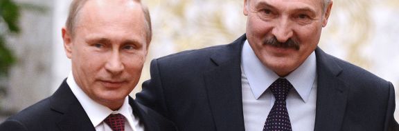 Лукашенко поздравил Путина с прекращением огня в Нагорном Карабахе