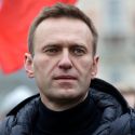 Навального подозревают в мошенничестве в особо крупном размере