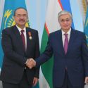 Токаев похвалил Мирзиёева за успехи в социально-экономической сфере Узбекистана