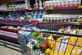 Социально значимые продукты питания подорожали с начала года на 10%