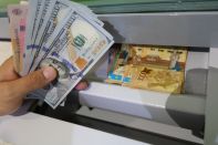 Более 100 млрд. тенге отправил Казахстан за рубеж