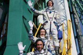 С космодрома Байконур запущен в космос первый в мире "киноэкипаж "