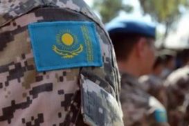 Казахстан уступает России, Украине, Узбекистану и Азербайджану по численности военных