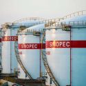 Крупнейшая нефтебазовая компания Китая временно отказалась от сотрудничества с Россией