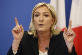 СМИ: Европарламент планирует взыскать €617 тыс. с Ле Пен за растрату госсредств
