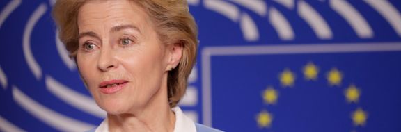 Глава Еврокомиссии заявила о неизбежности дефолта в России