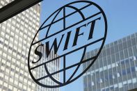 Японский экономист: отсрочка отключения России от SWIFT пошатнет гегемонию доллара