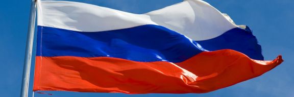 Коммунисты внесли в Госдуму законопроект об изменении флага России