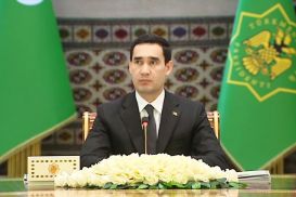 Президент Туркмении помиловал полтысячи осужденных в честь Ночи предопределения