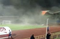 В Шымкенте во время футбольного матча обрушилась крыша