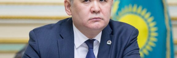 Защита экс-министра Елжана Биртанова попросила отстранить прокуроров