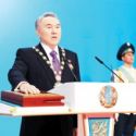 Глава государства Н. Назарбаев принял участие в торжественной церемонии поднятия нового штандарта Президента РК